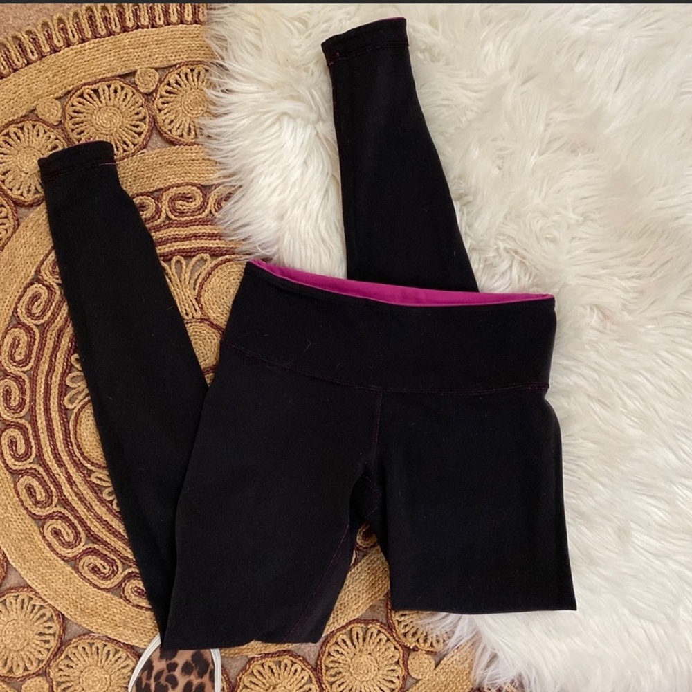 lululemon reversible black and pink size 6